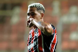 São Paulo leva susto, mas garante vitória na Libertadores